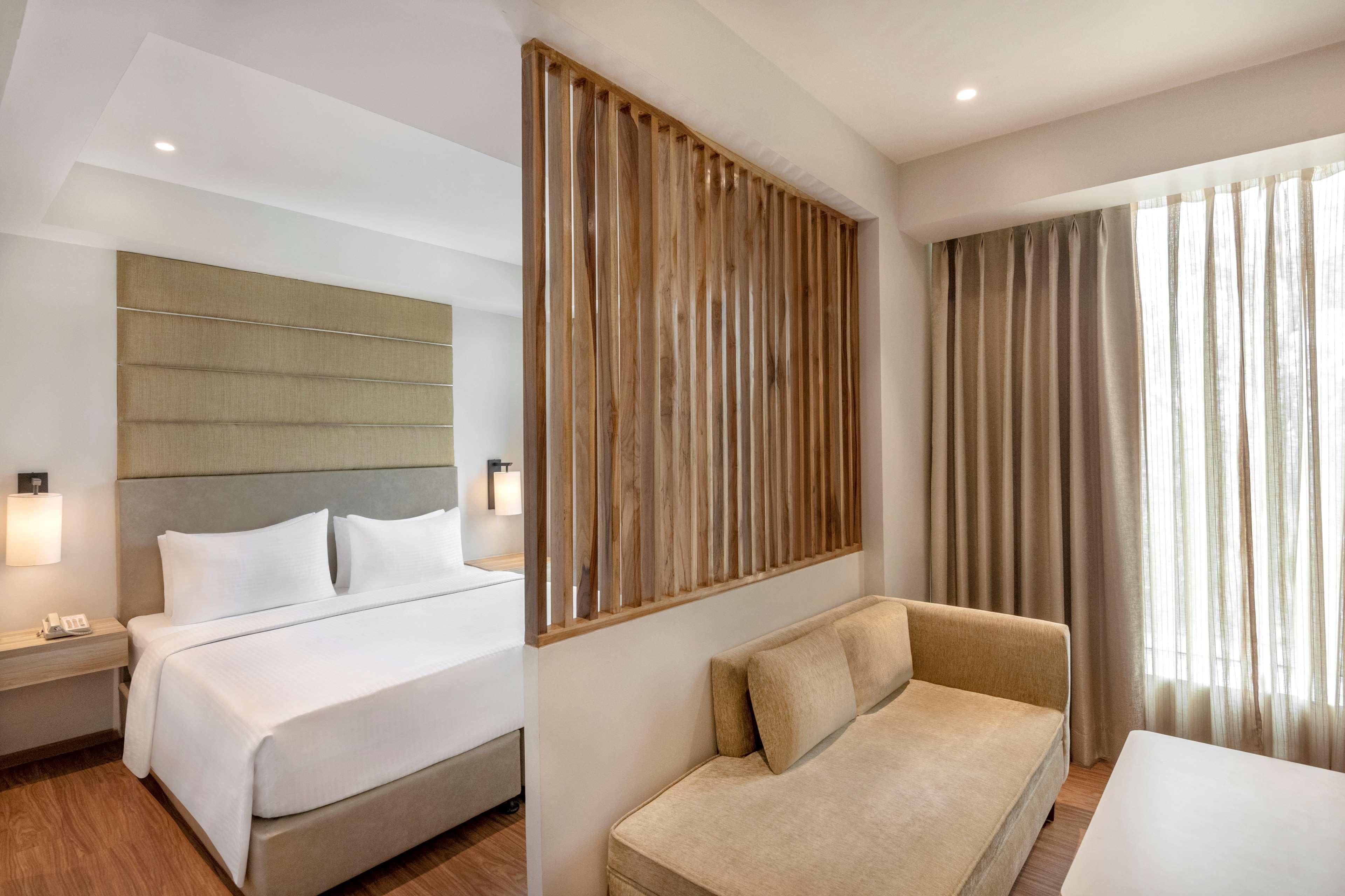 Radisson Hotel Bareilly Airport Eksteriør billede