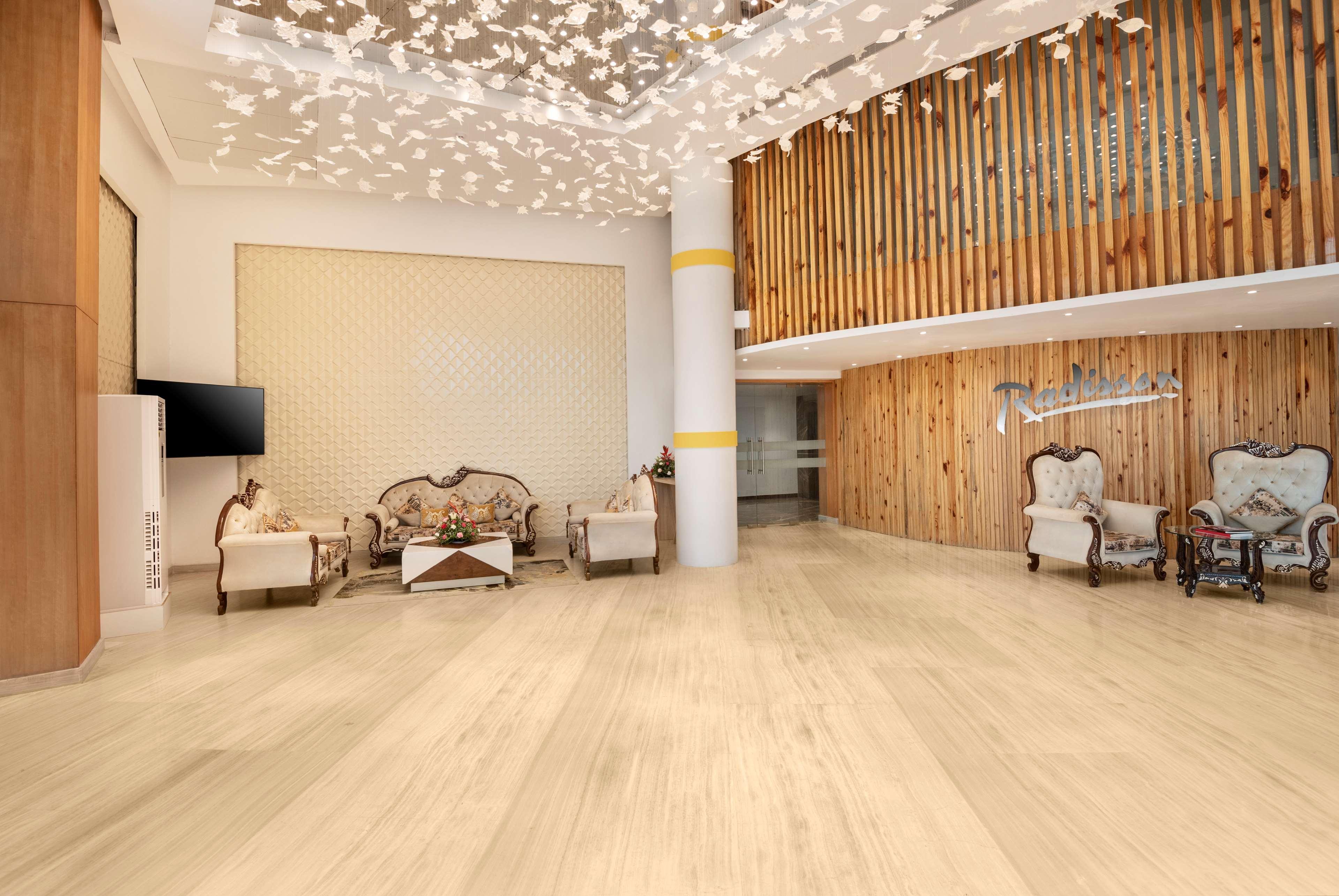 Radisson Hotel Bareilly Airport Eksteriør billede