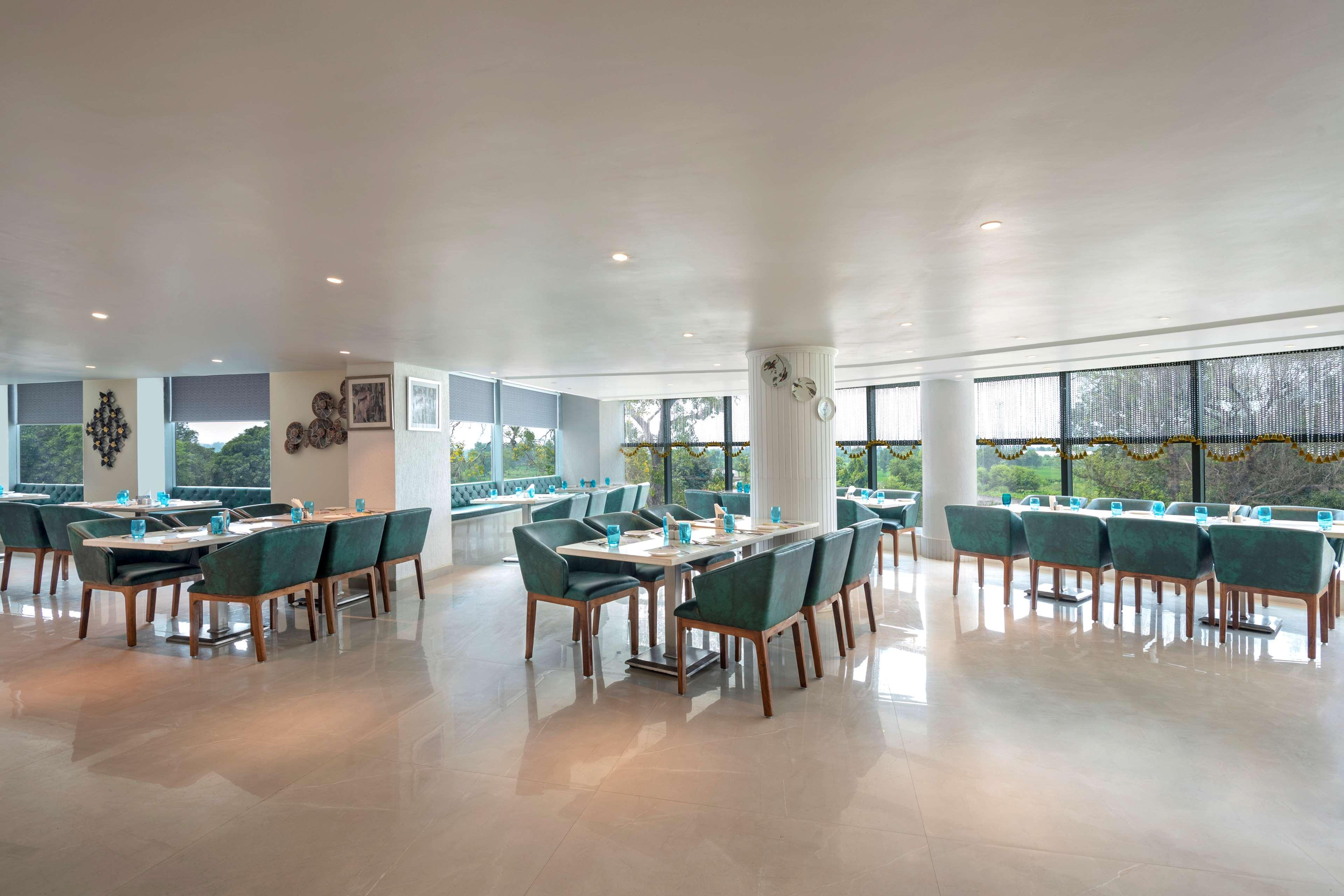 Radisson Hotel Bareilly Airport Eksteriør billede
