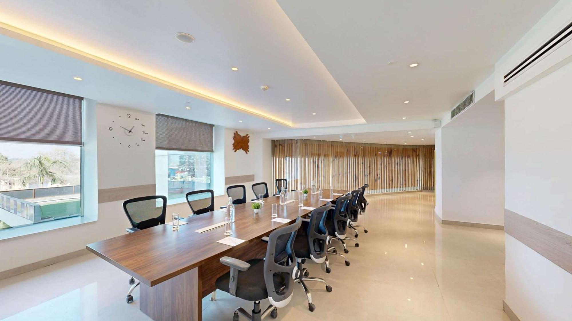 Radisson Hotel Bareilly Airport Eksteriør billede