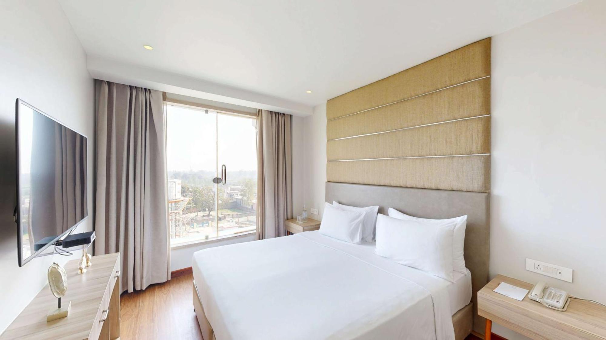 Radisson Hotel Bareilly Airport Eksteriør billede